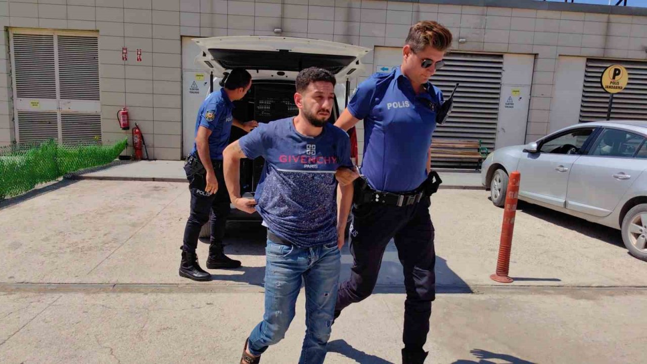 Amcasının oğlunu bıçakla yaraladı