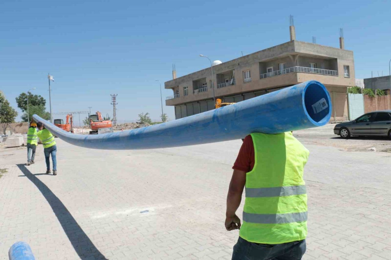 Büyükşehir’den Viranşehir’e 330 kilometrelik içme suyu hattı