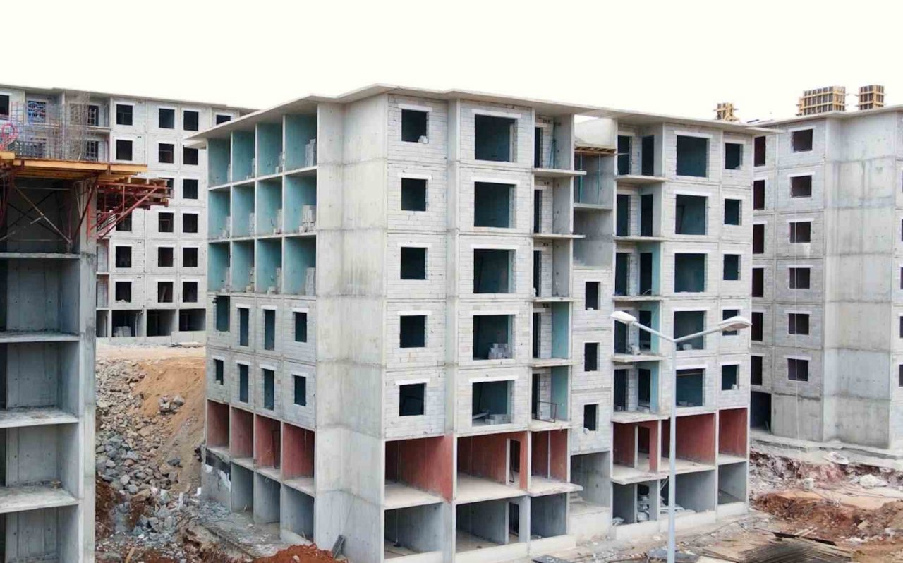 Bakan Özhaseki: “Kahramanmaraş’ta 112 bin 414 deprem konutu yapılacak”