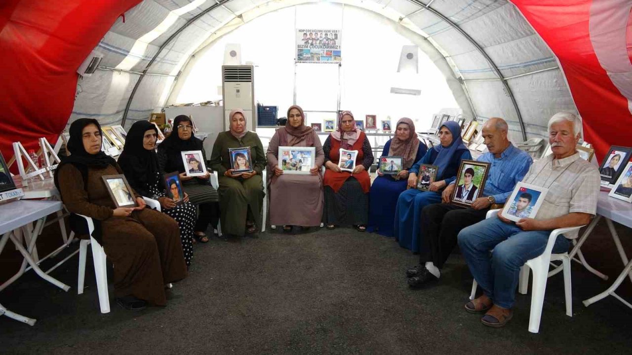 Diyarbakır anneleri çocuklarının yolunu gözlüyor
