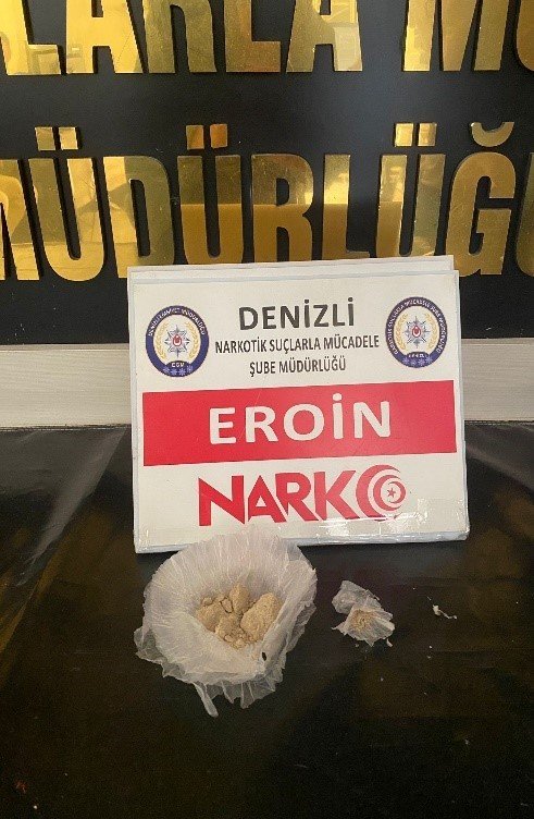 Denizli’de 9 uyuşturucu satıcı şüphelisi tutuklandı