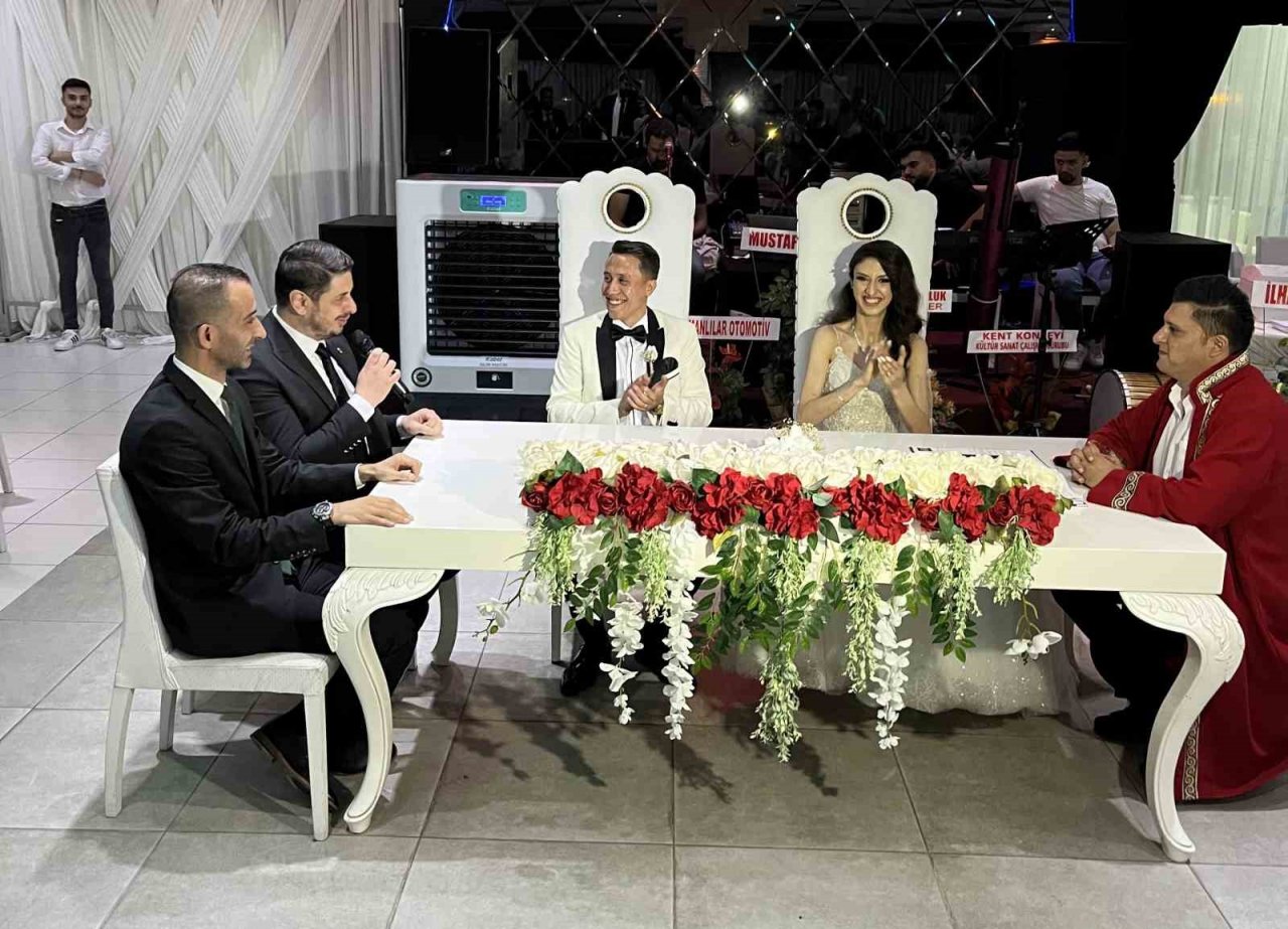 Deplasmanda tanışan Eskişehirsporlu çift dünya evine girdi