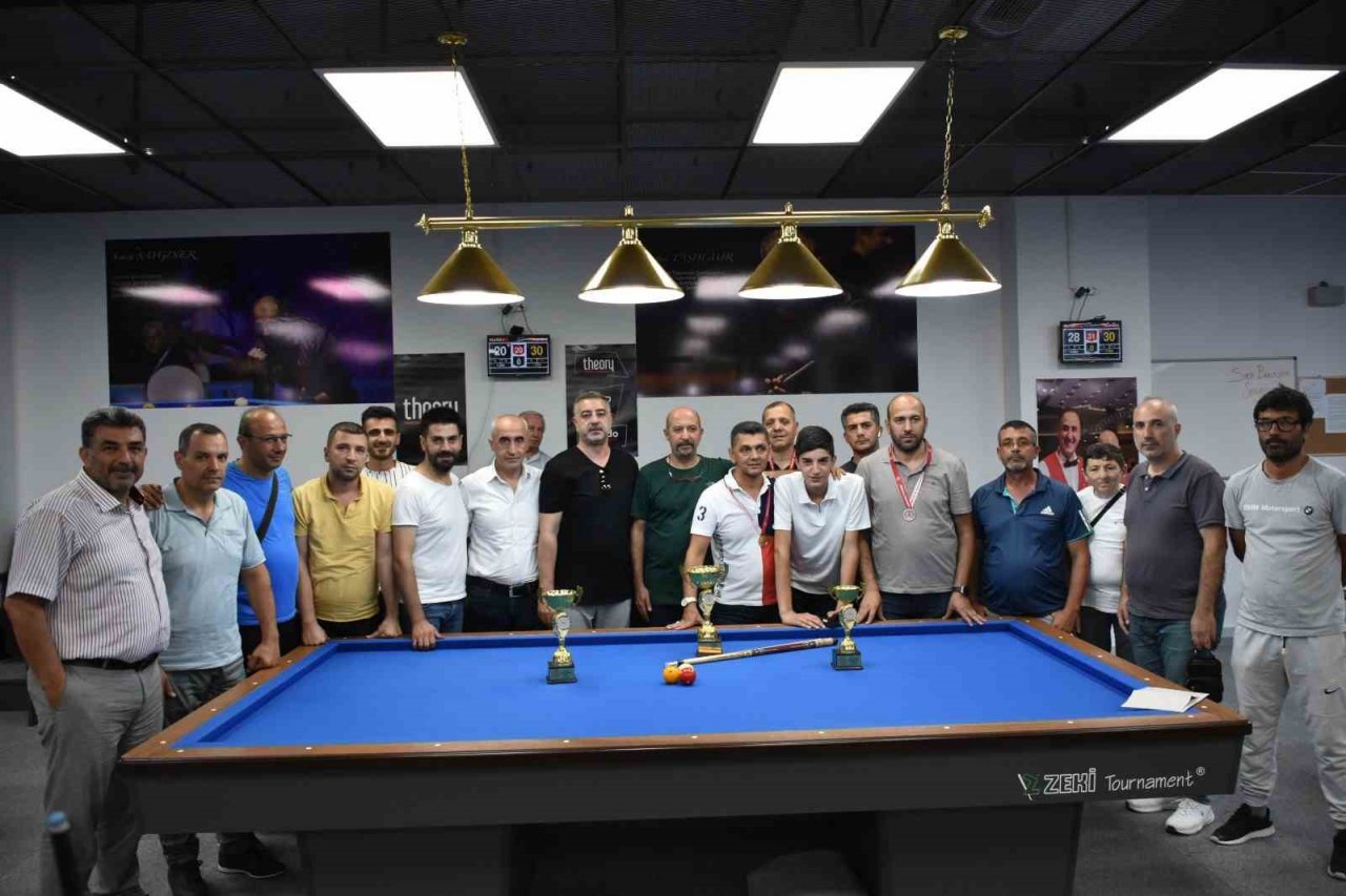 3 Bant Bilardo Bölge Şampiyonası Elazığ’da düzenlendi