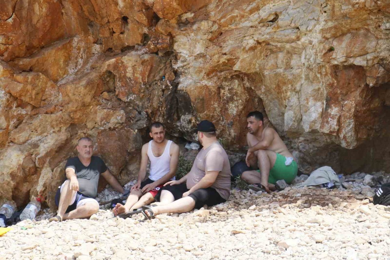 Bir dönem korsanlar gizlenmiş, gizli cennet Karamağara kendine hayran bırakıyor