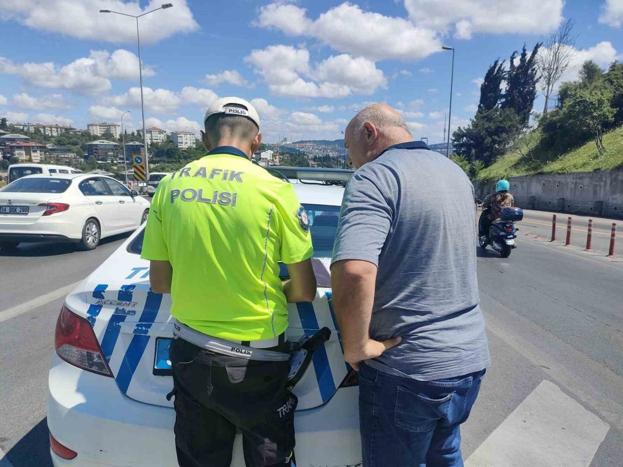 İstanbul’da dron destekli trafik denetimi: Kemer takmayan sürücülere ceza yağdı
