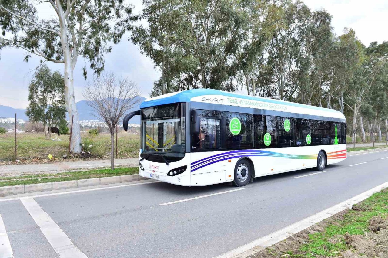 İzmir’de toplu ulaşıma zam: Tam biniş 13 TL oldu