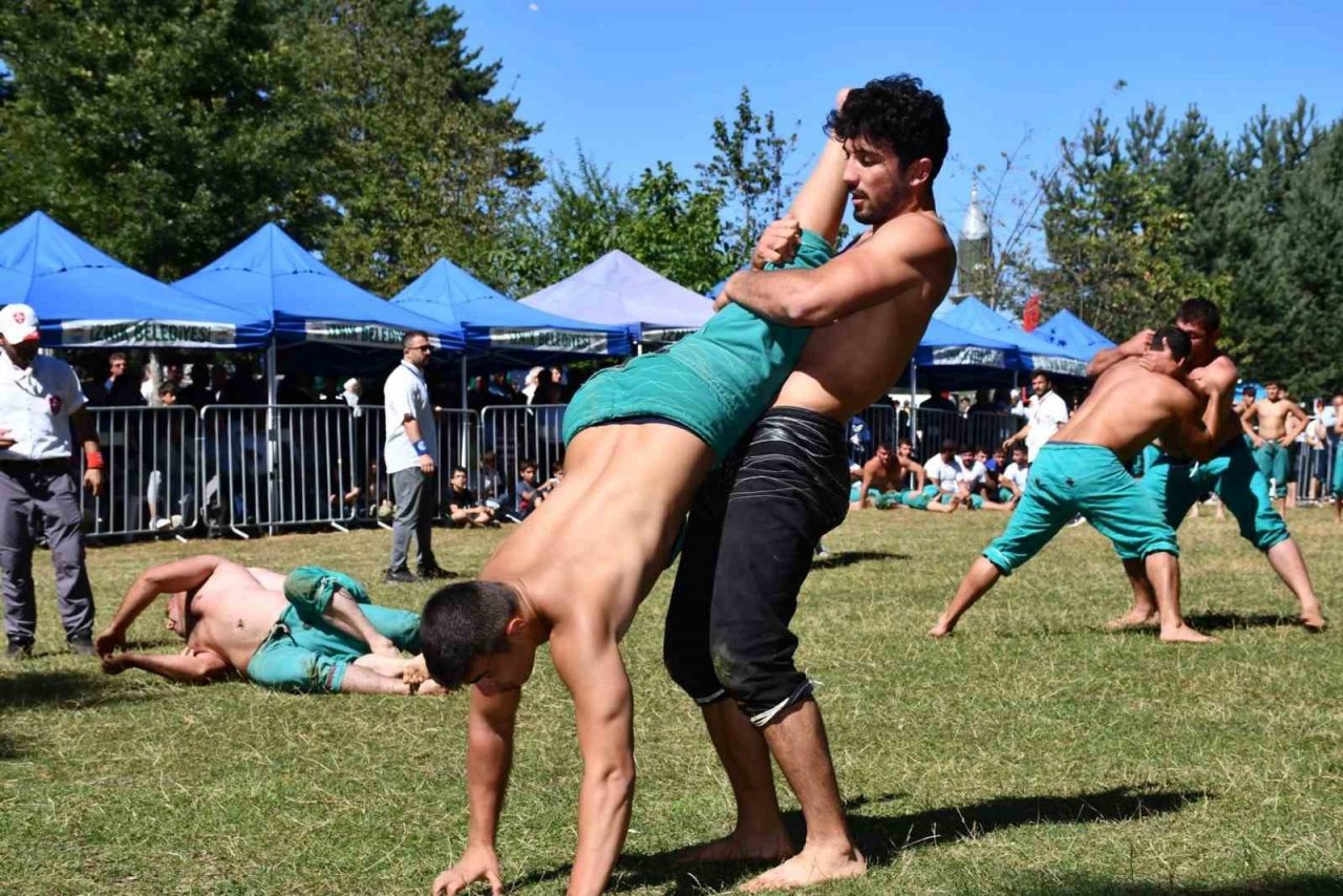 İznik’te güreş şöleni