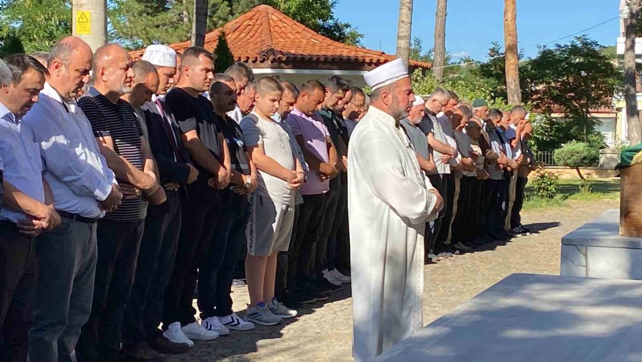 Kastamonu’da öldürülen taksi sürücüsü son yolculuğuna uğurlandı