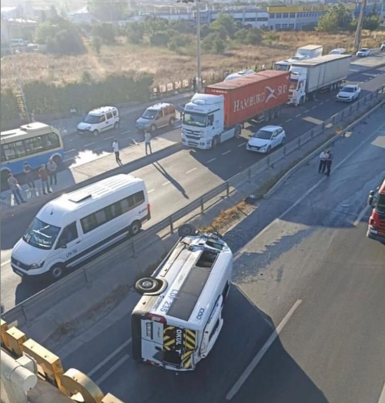 Paramparça olan araçlardan sağ çıktılar