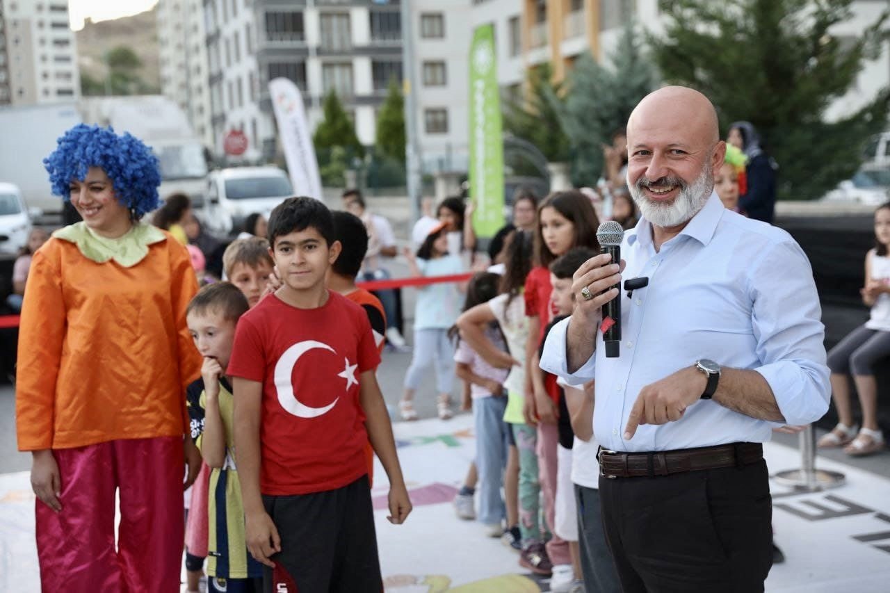 Kocasinan’da sokak oyunları ile 7’den 70’e herkes mutlu