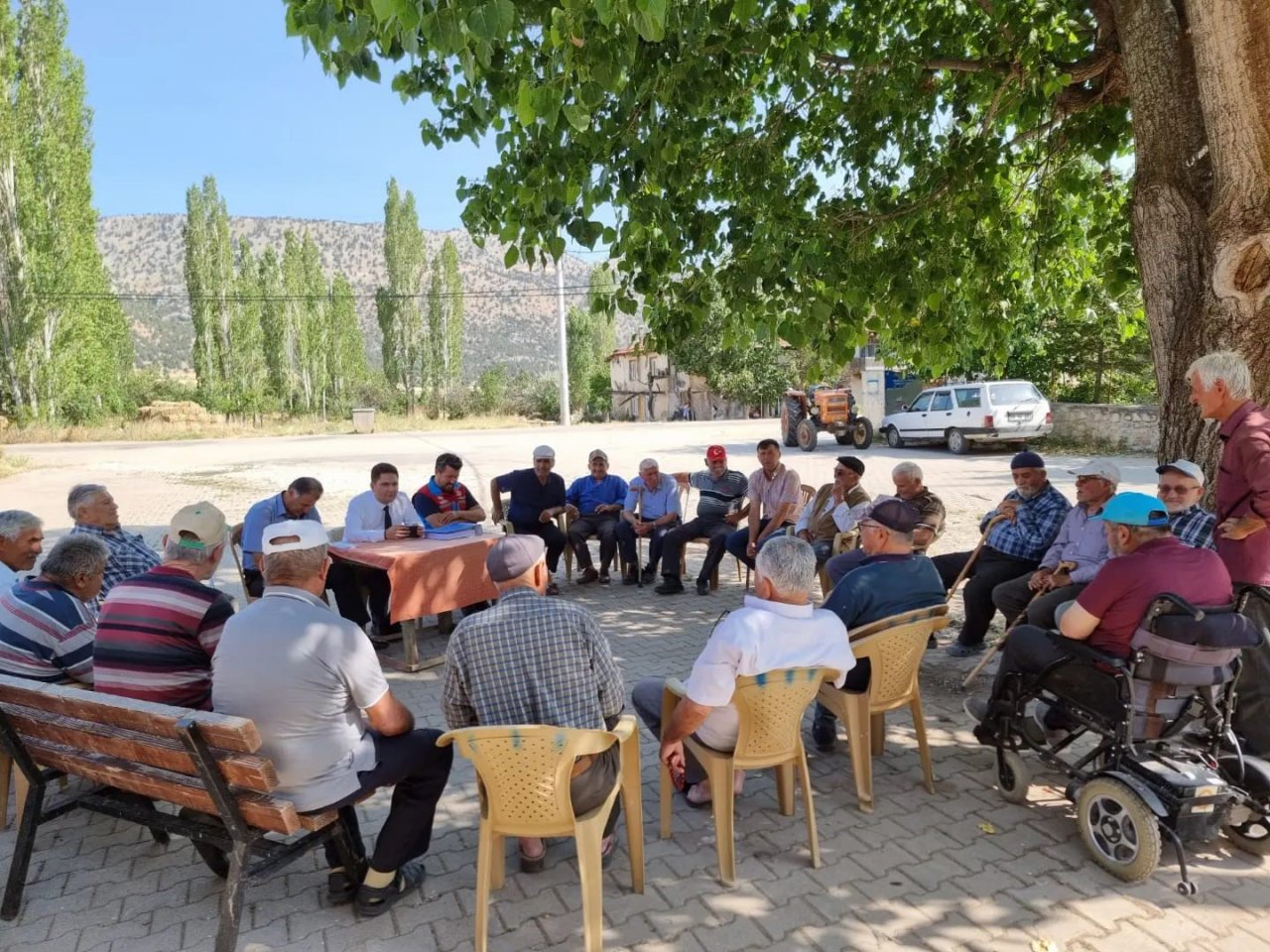 Seydikemer’de ihtiyaç sahiplerine ulaşılıyor