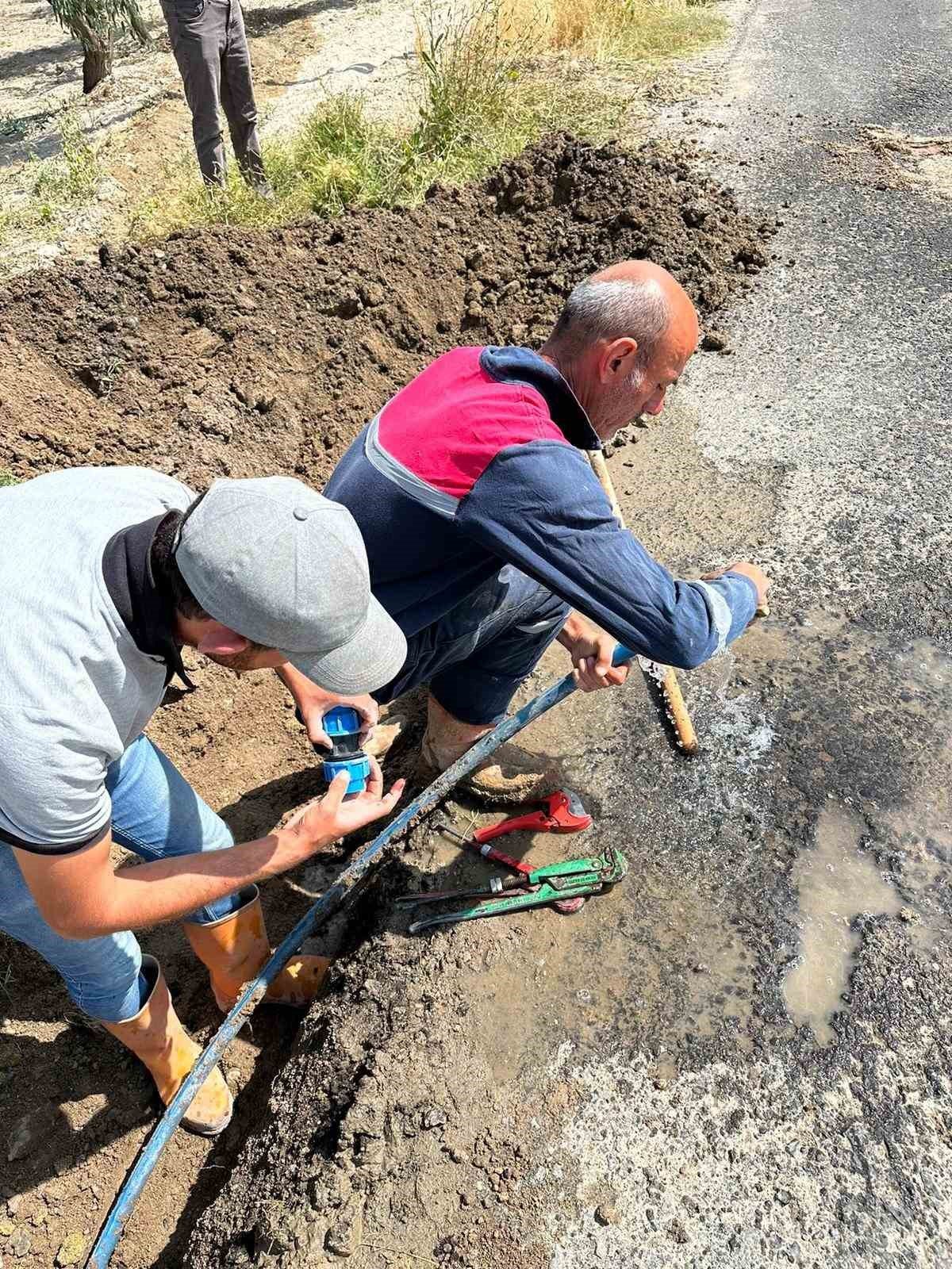 İl Özel İdaresi ekipleri sahada