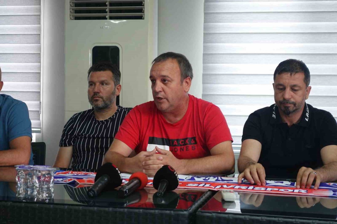 Silivrispor yeni yönetimini tanıttı