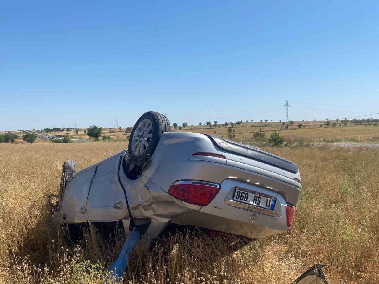 Takla atan araçta 1’i ağır 5 kişi yaralandı