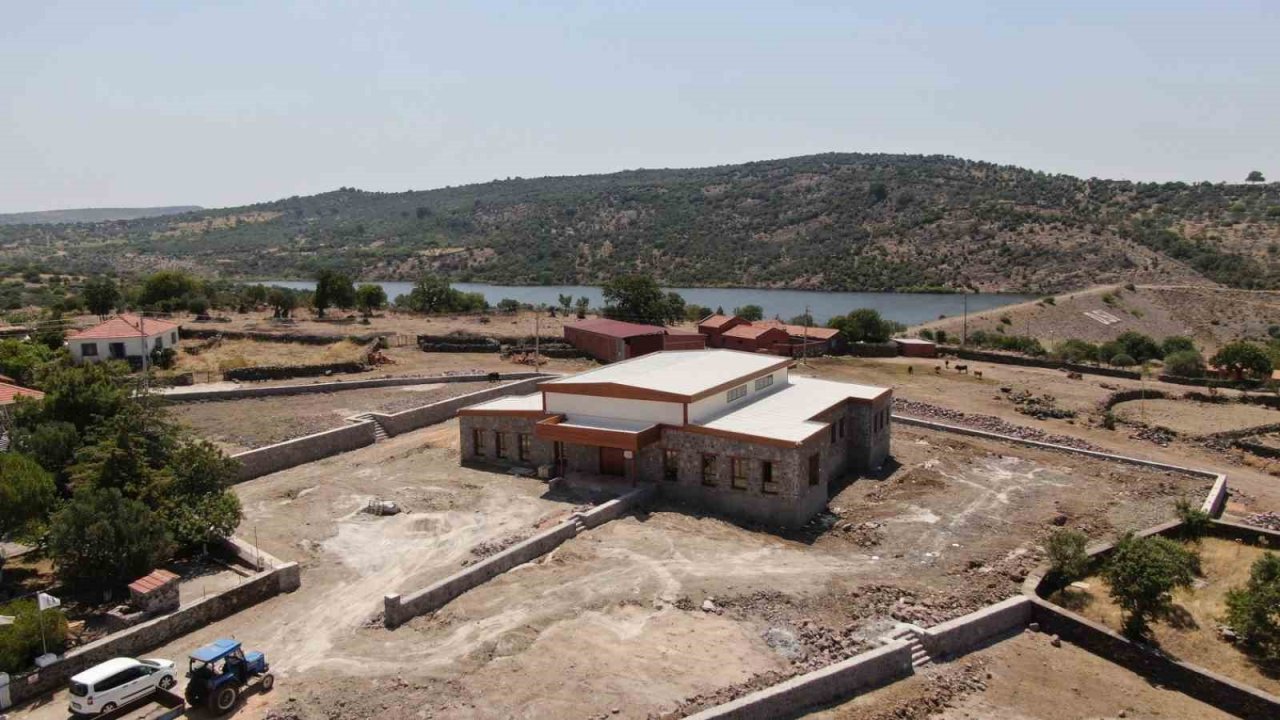 Aigai Müze ve Turist Karşılama Merkezi tamamlandı