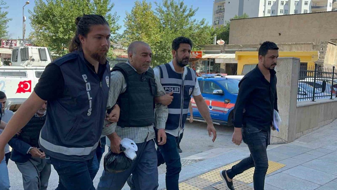 16 kişinin öldürüldüğü olayda 5 kez müebbet cezası olan 2 kişi yakalandı