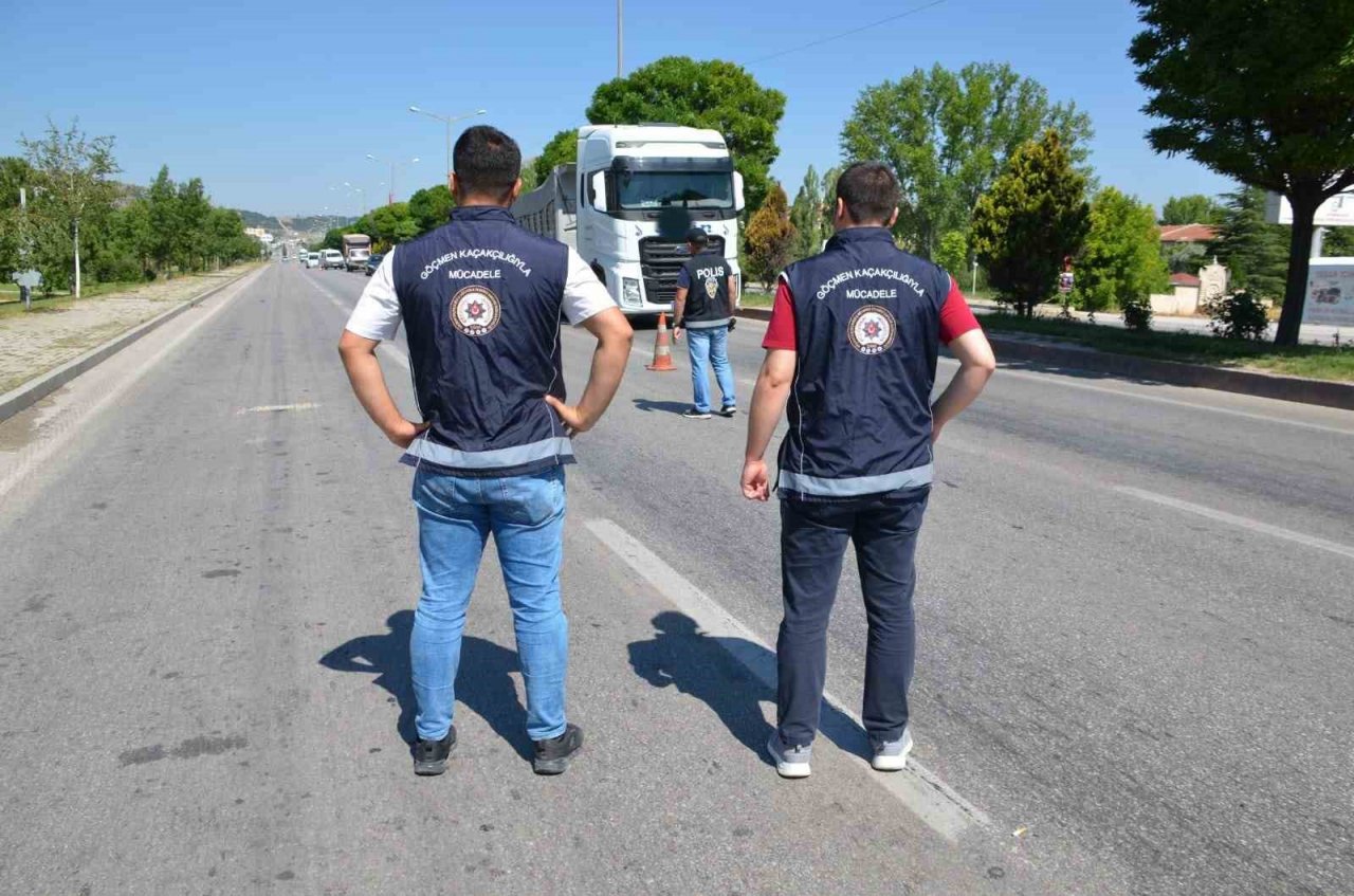 Afyonkarahisar’da düzensiz göç ile mücadele