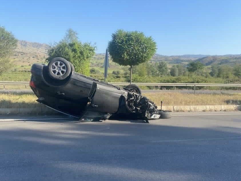 Amasya’da otomobil takla attı: 1 yaralı