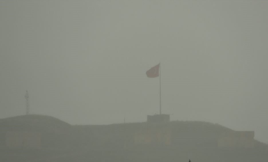 Ardahan’da sağanak ve dolu etkili oldu