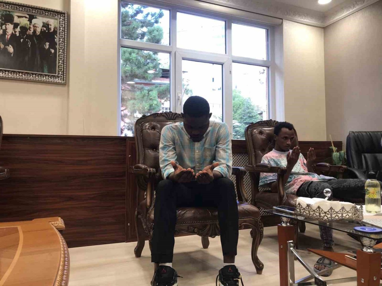 Beninli genç Kelime-i Şehadet getirerek Müslüman oldu, Halit ismini aldı