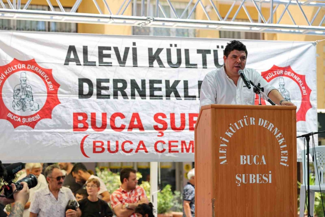 Buca’da aşure dualarla karıldı