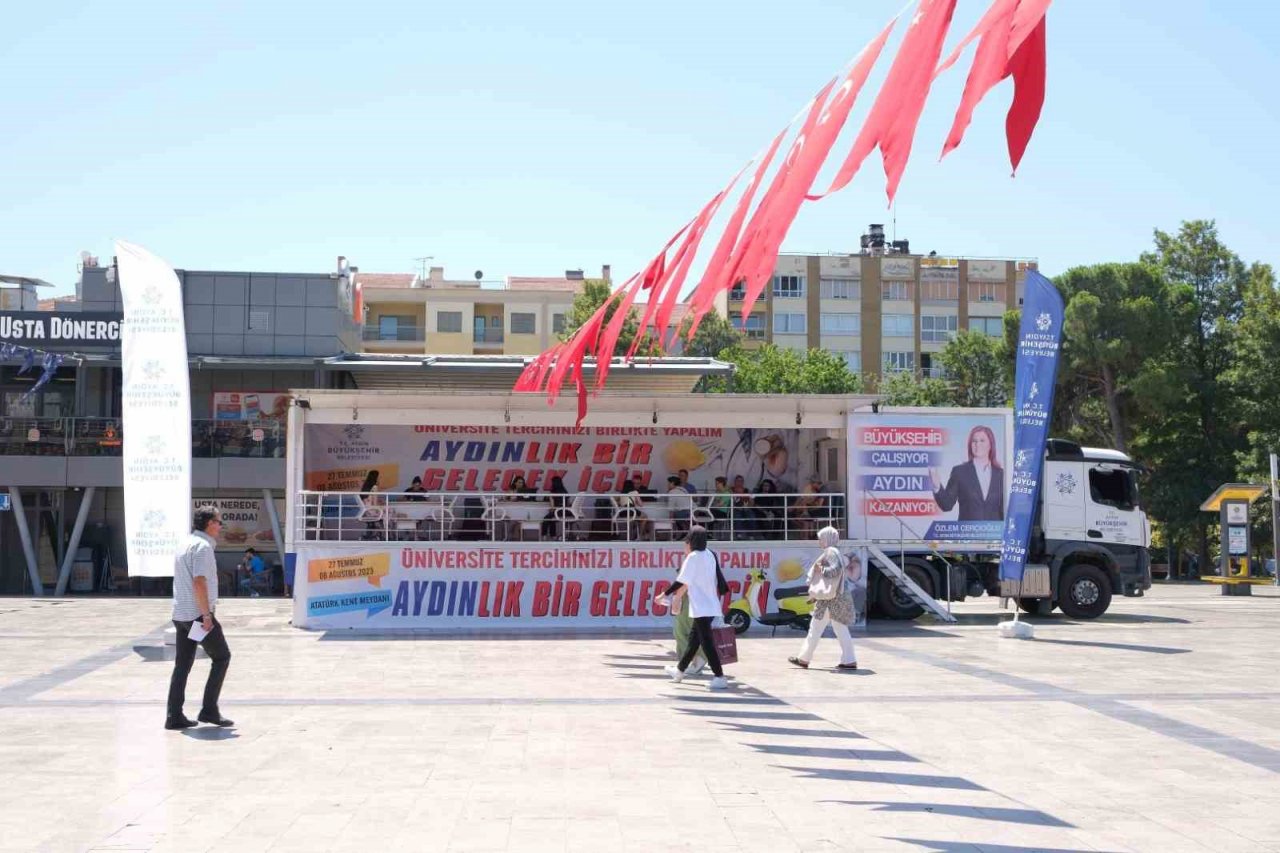 Büyükşehir Belediyesi gençlere destek olmaya devam ediyor