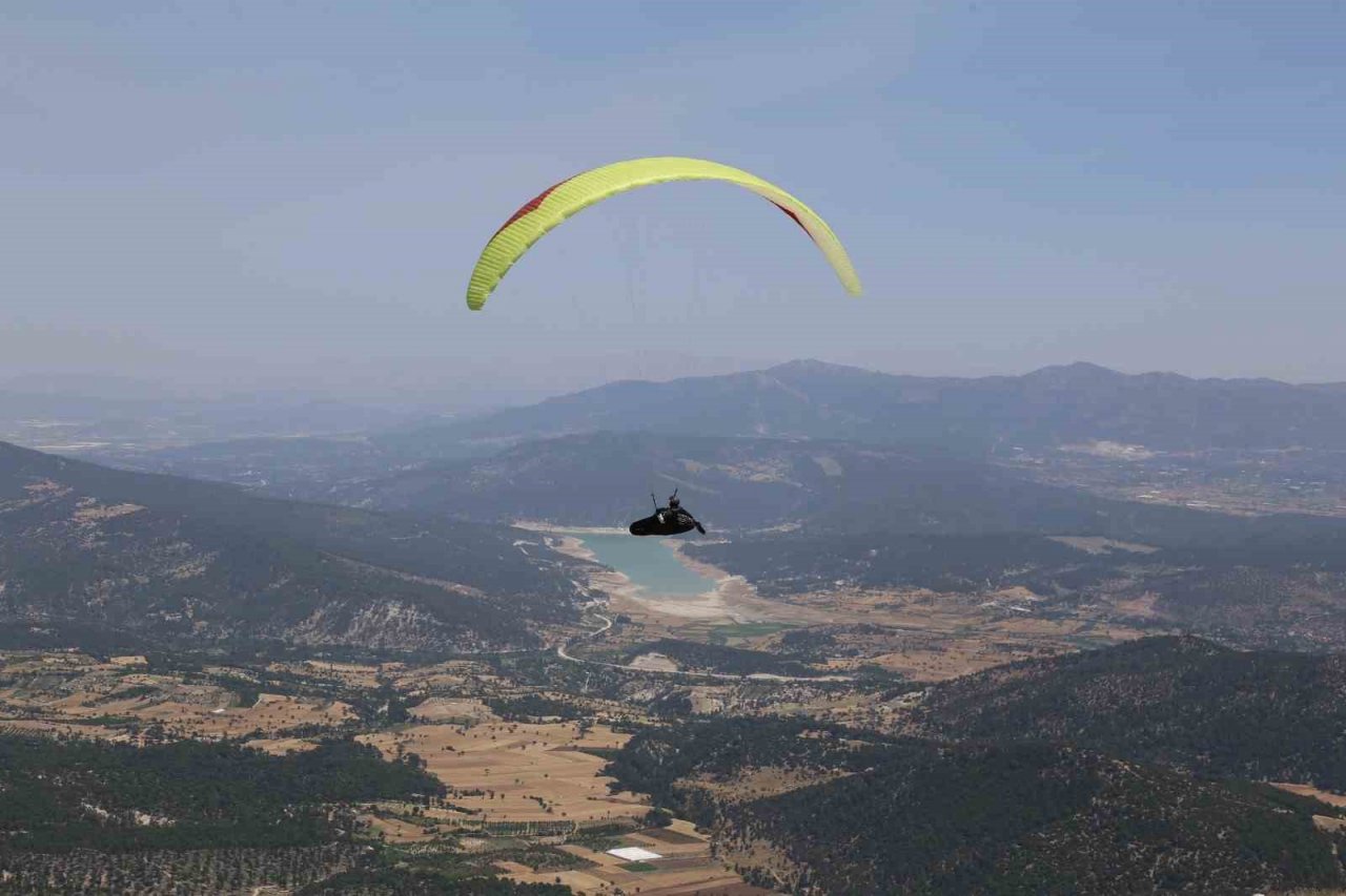 Çameli semalarındaki görsel şölen sona erdi
