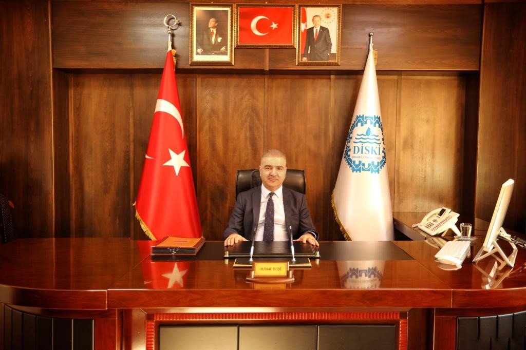 Su tasarrufu için iş yeri önü ve kaldırımı hortumla yıkama 1 ay boyunca yasaklandı