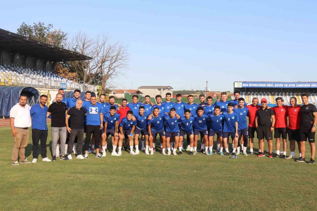 Ergene Velimeşespor sahaya indi