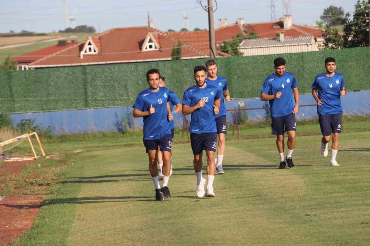 Ergene Velimeşespor sahaya indi