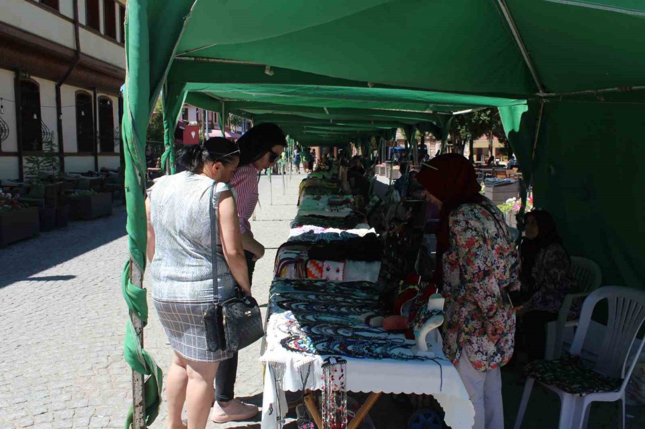 Tarihi bölge yerli ve yabancı turistlerin odağı olmaya devam ediyor