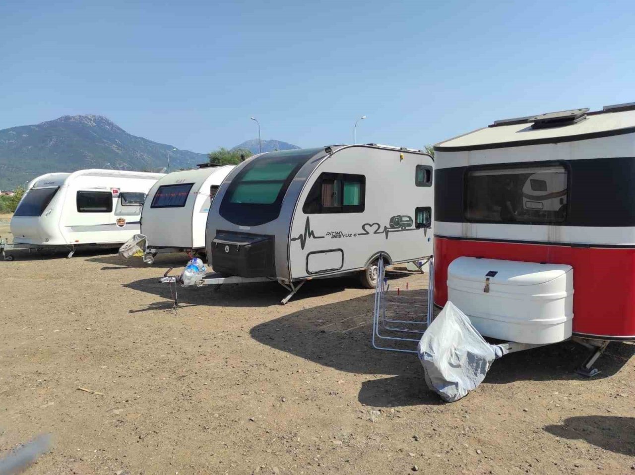 Fethiye’de park alanındaki karavanlar kaldırıldı