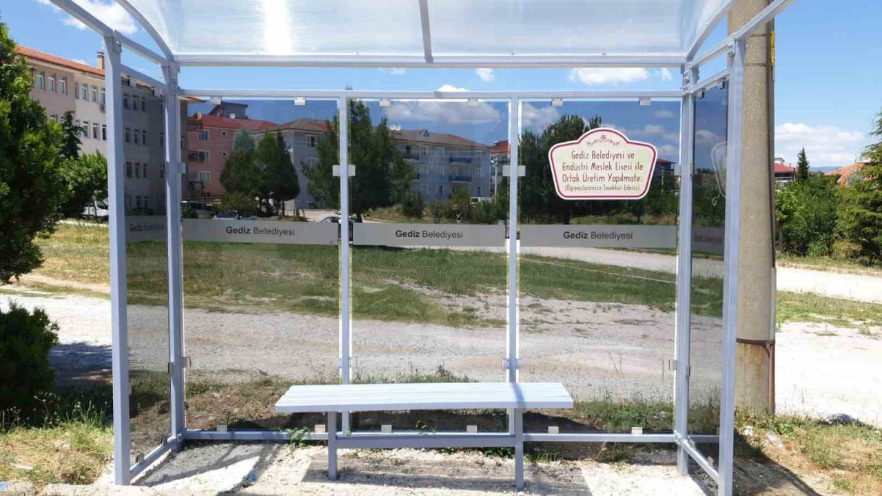 Gediz’de sanayi, belediye ve okul birlik oldu, ciro 2 milyonu buldu