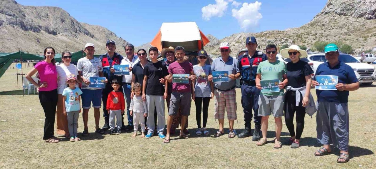 Jandarma şenlikte “kadına şiddette” dikkat çekti