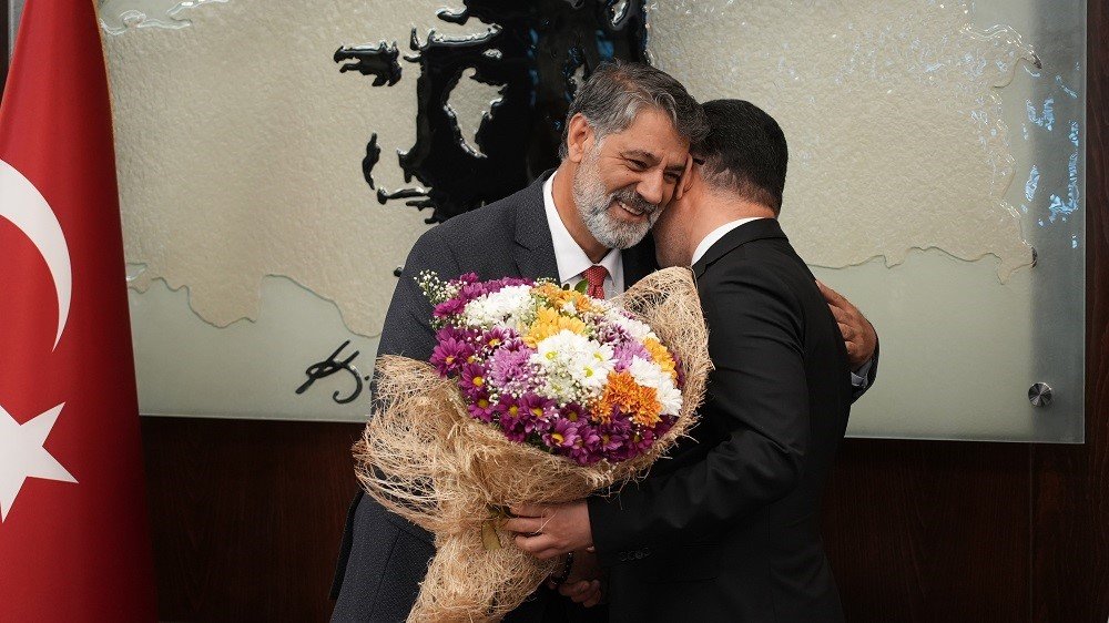 KBÜ Rektörü Prof. Dr. Fatih Kırışık görevi devraldı