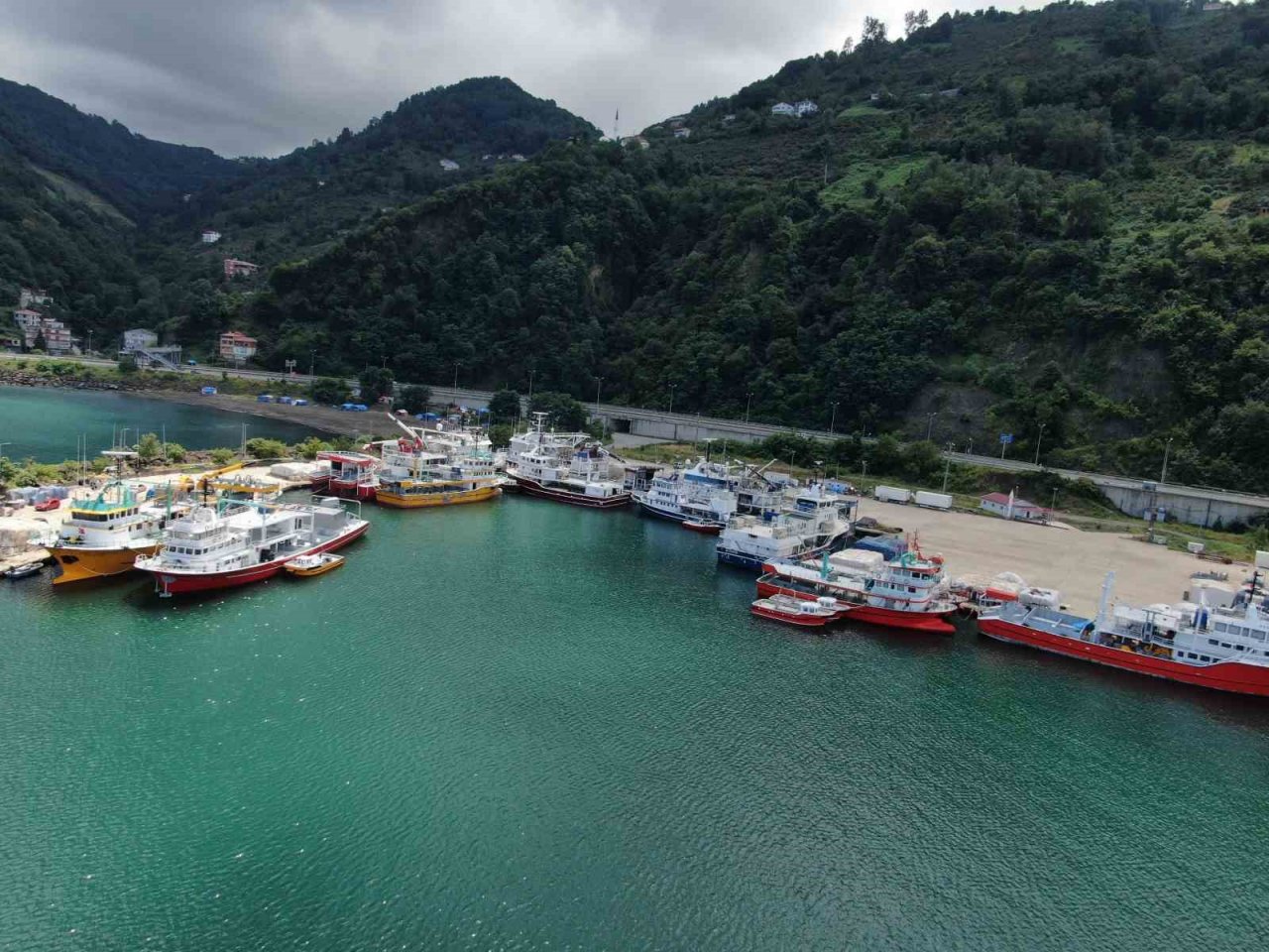 Denizlerde balık avı yasağı 1 ay sonra bitiyor