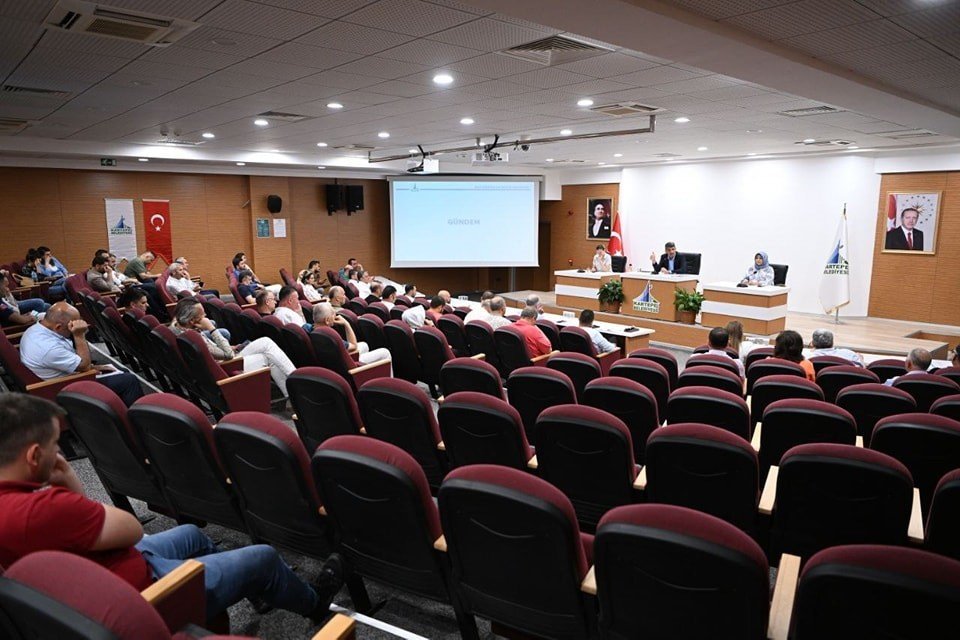 Kartepe Belediyesi ağustos ayı meclis toplantısında 9 gündem karara bağlandı