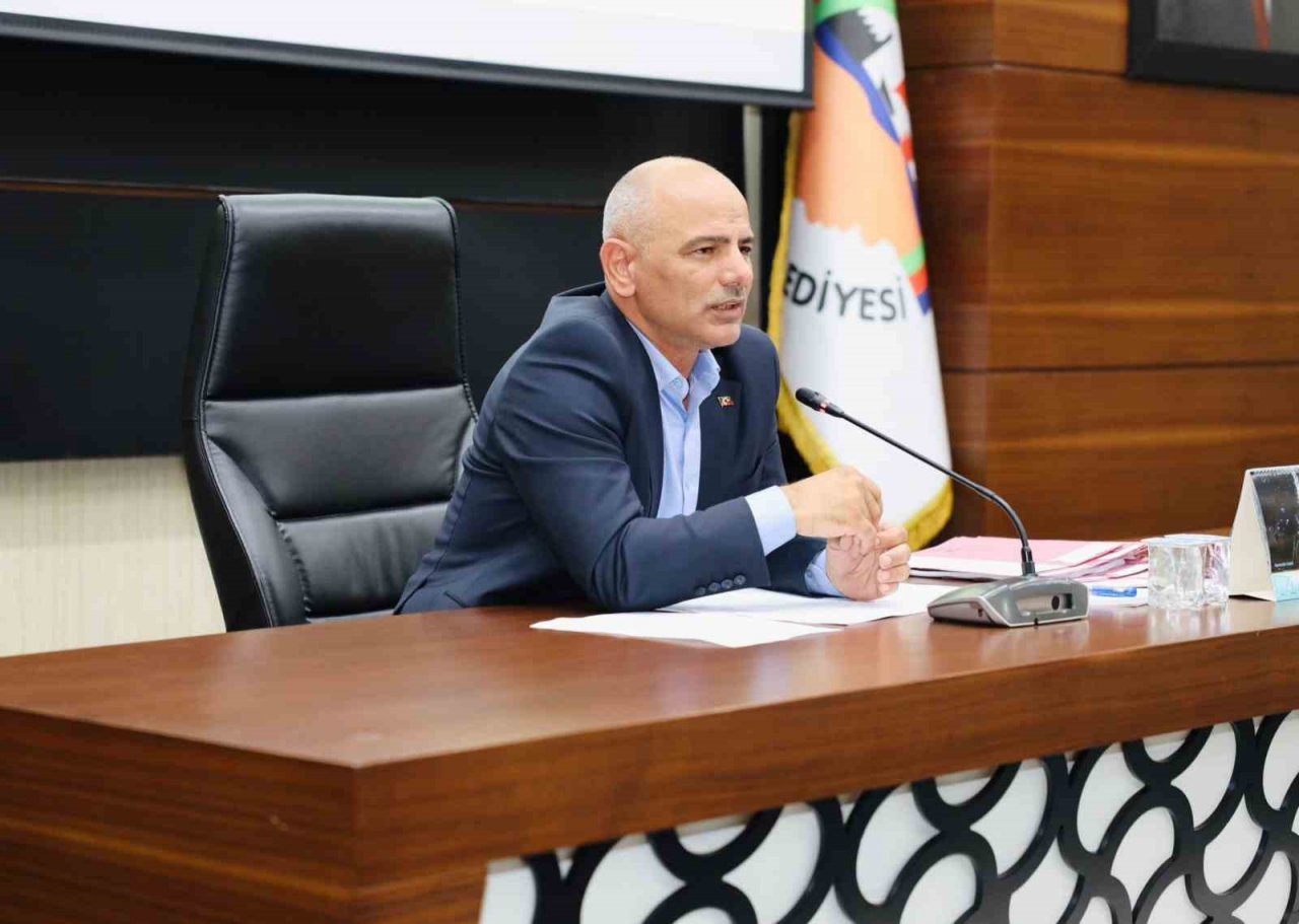 Körfez’de meclis toplantısında müjdeler peş peşe geldi