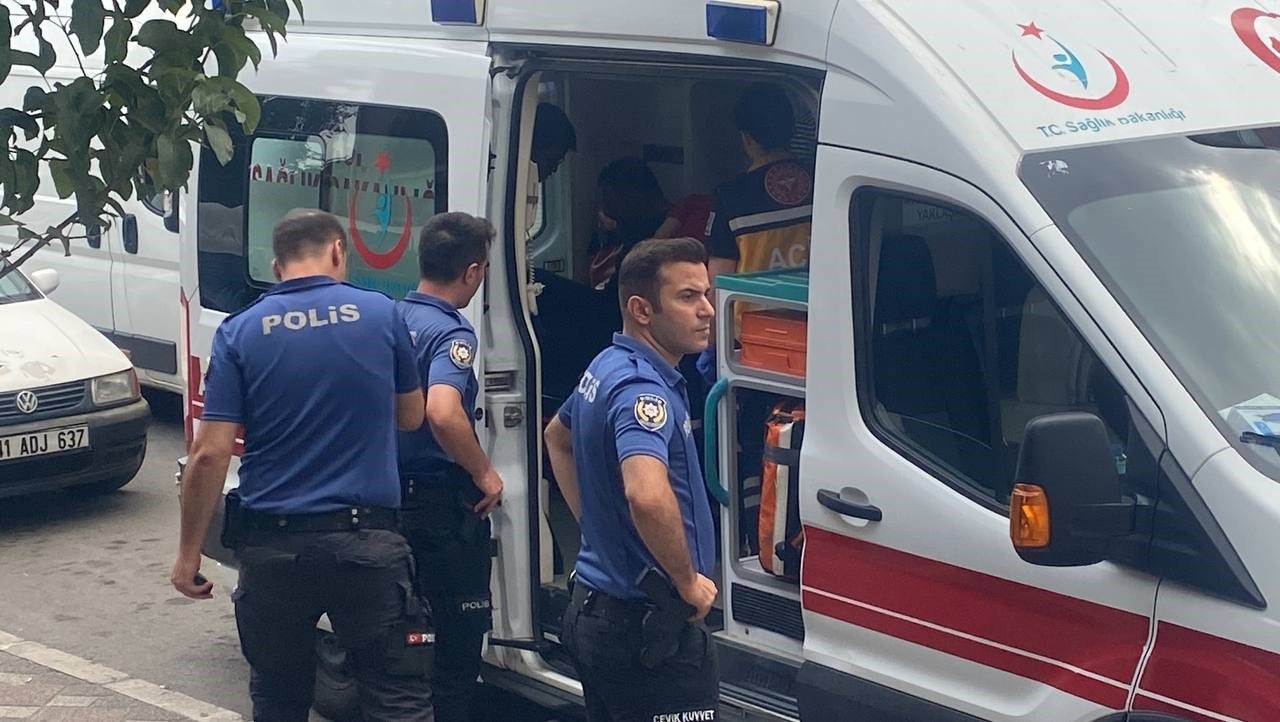 Dükkan önüne park kavgası