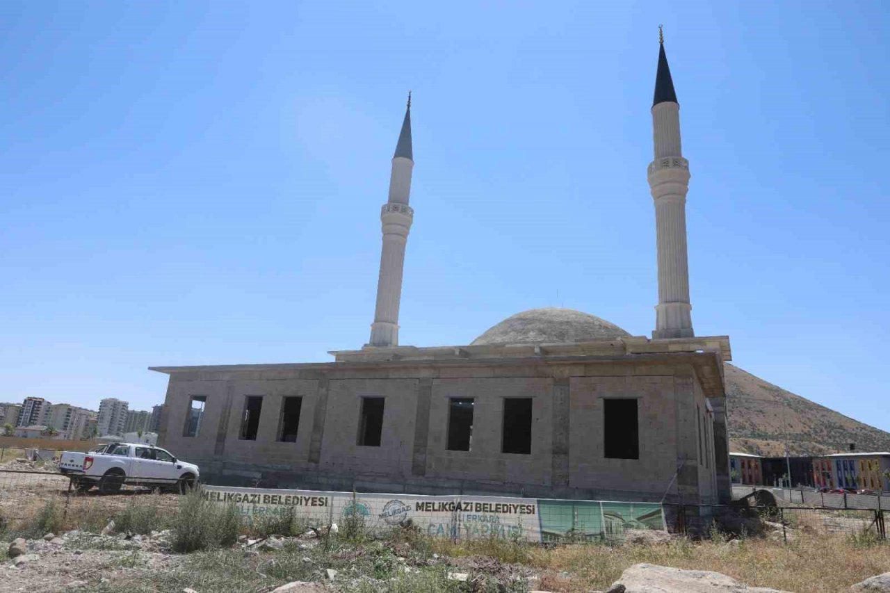 Melikgazi’de ihtiyaçlar bir bir gideriliyor