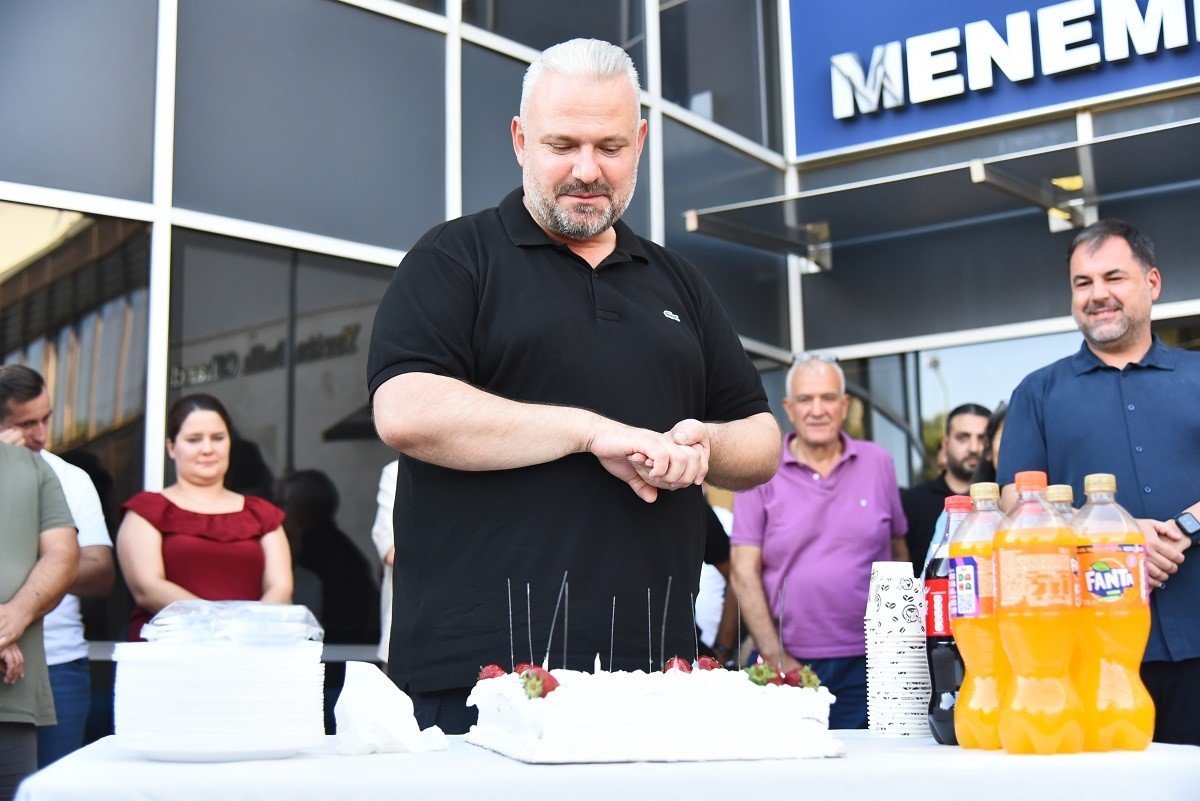 Başkan Pehlivan’a sürpriz kutlama