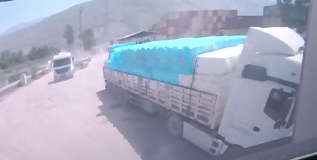 Sahte plaka ve ruhsatla 27 ton pamuk çaldılar