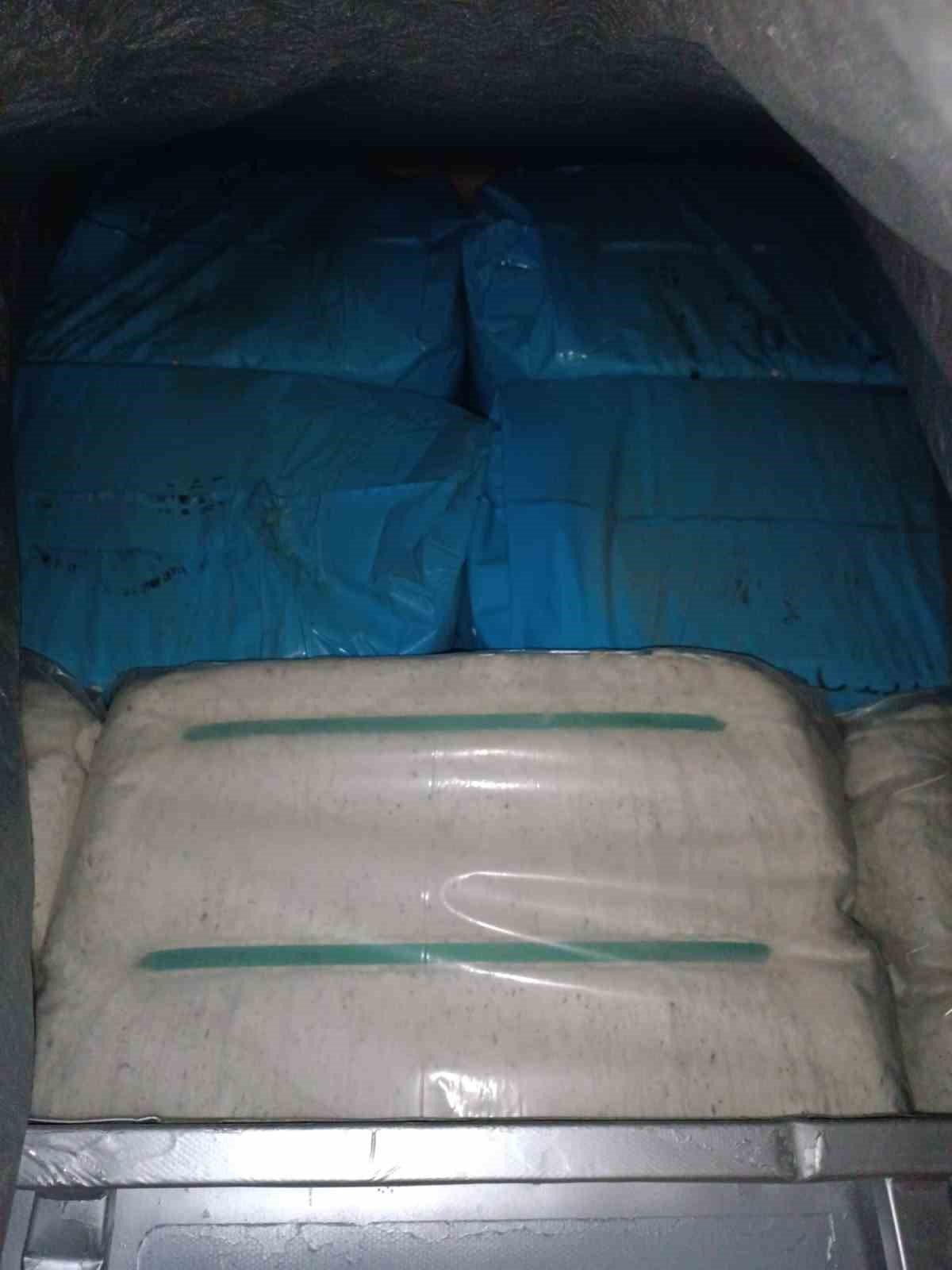 Sahte plaka ve ruhsatla 27 ton pamuk çaldılar