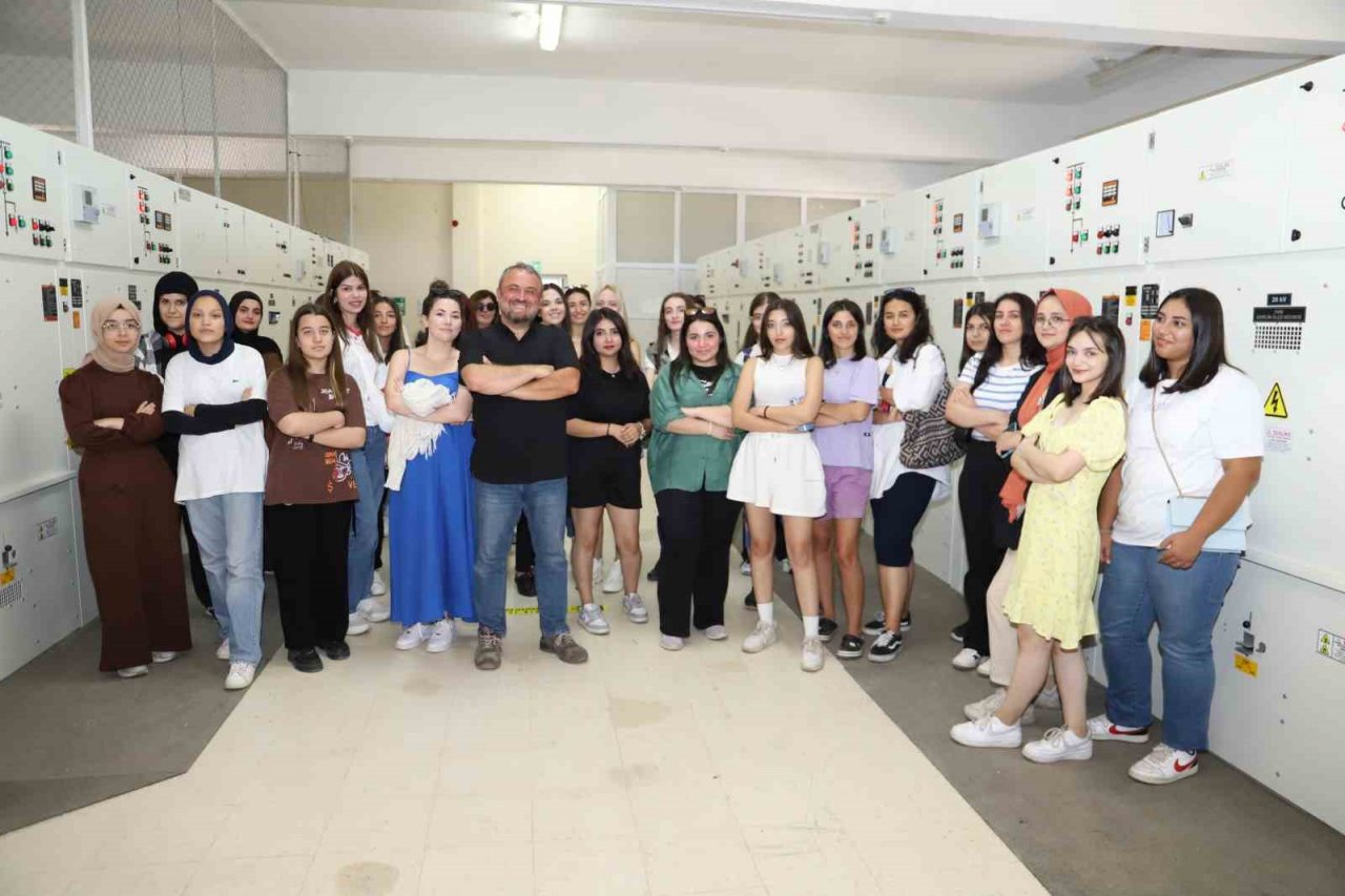 Öğrenciler enerji üretimini yakından inceledi