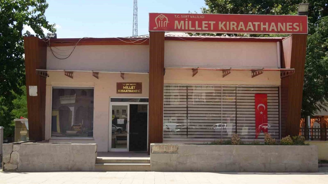 Siirt’te öğrenciler Millet Kıraathanesi’nde sınava hazırlanıyor