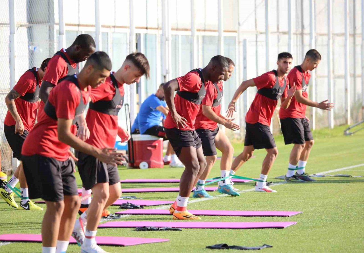 Servet Çetin: “Transferde geç kaldık”