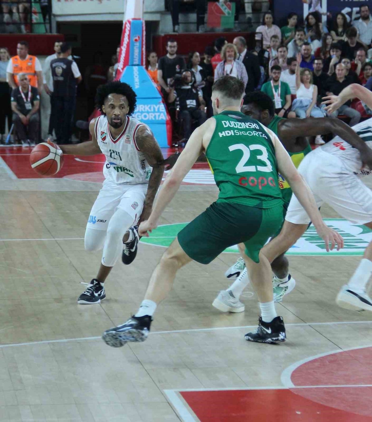 P. Karşıyaka’dan Braian Angola, İsrail ekibine transfer oldu