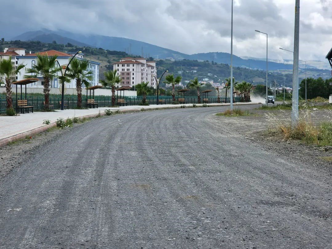 Karmil: “İlçe merkezimizde kapsamlı yol çalışmalarımızı başlatıyoruz”