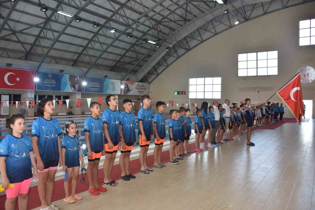 Bölgesel Triatlon Ligi yarışları Afyonkarahisar’da tamamlandı