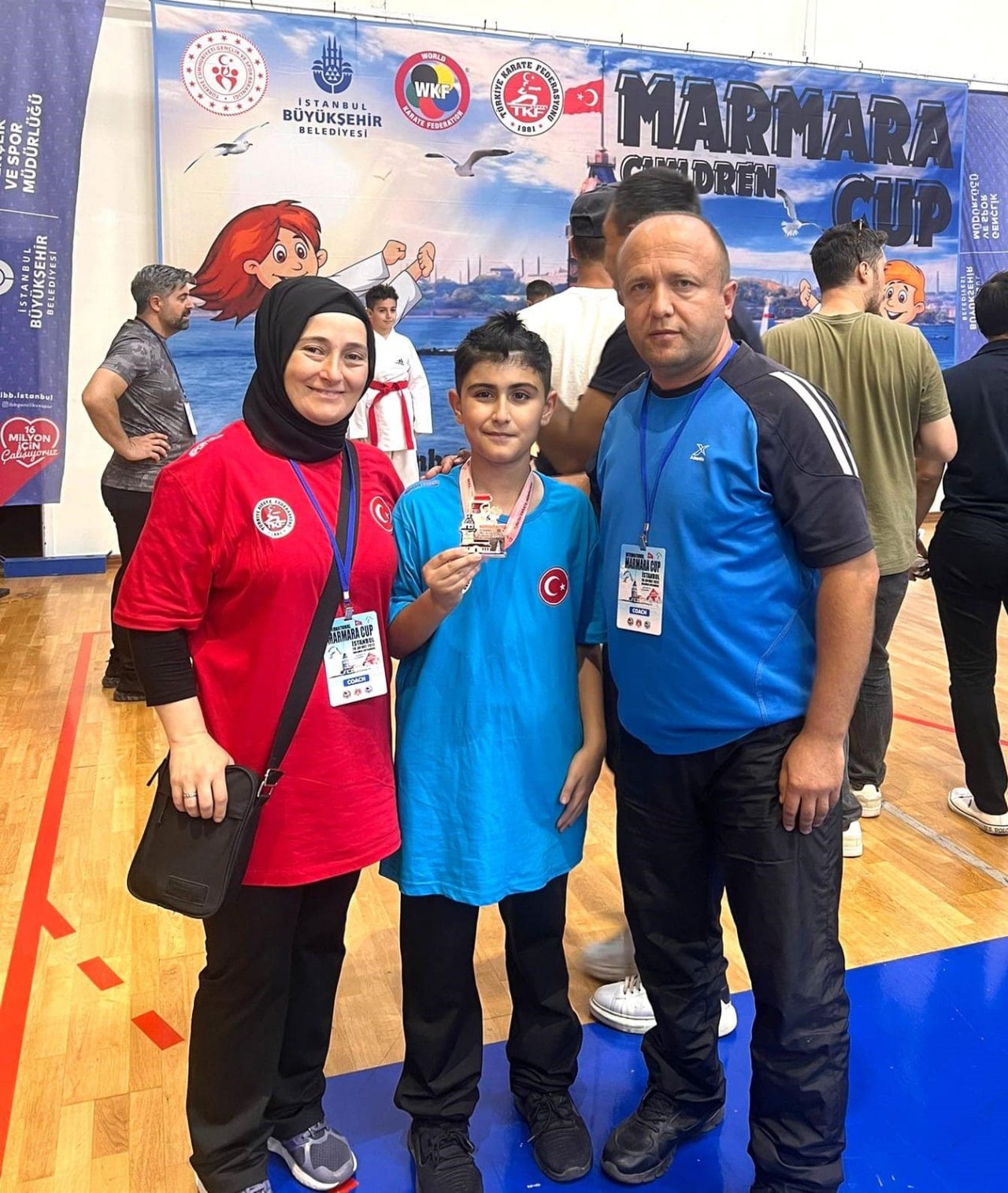 Eskişehirli karateciler İstanbul’daki turnuvada üçüncü oldular